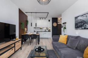 Dziwnow Luxurious Apartment No1 by the River by Renters Prestige in Dziwnów